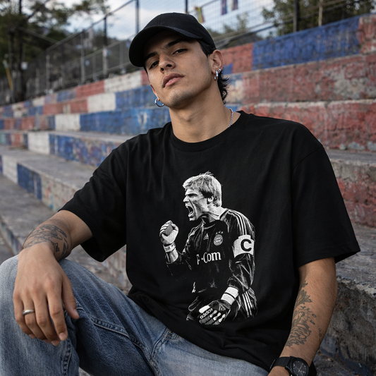 Polera Oliver Khan
