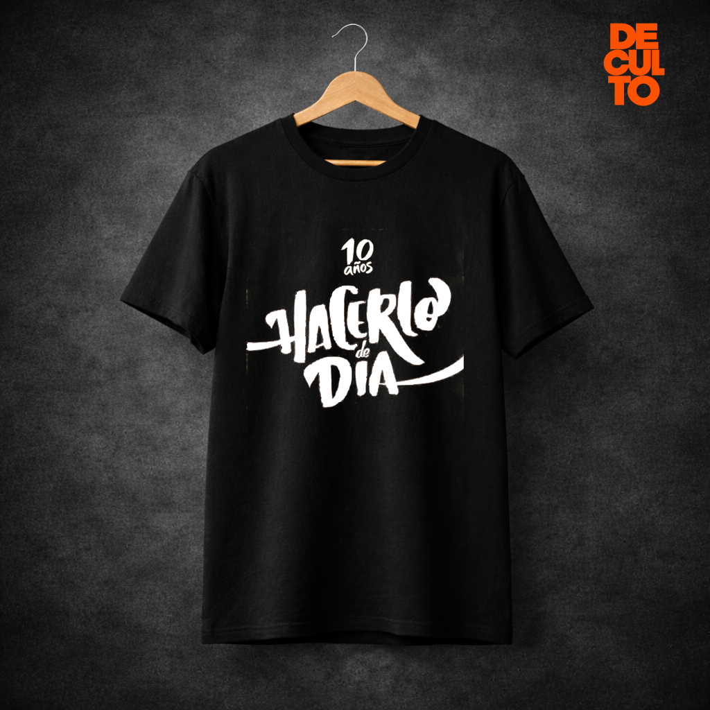 Polera Moral Distrída  / Hacerlo de día 10 años